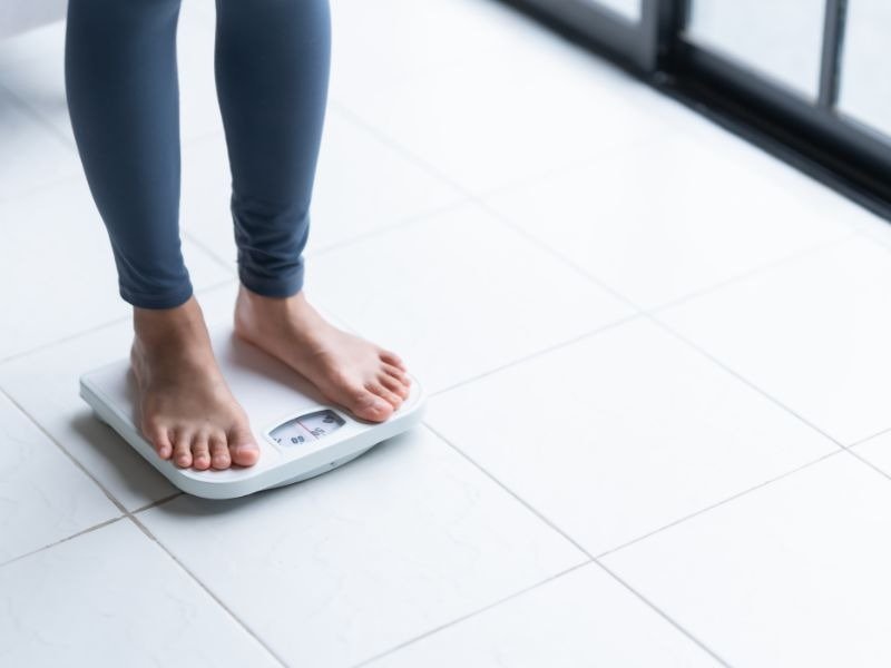 sintomas de ansiedade no corpo feminino alterações de peso